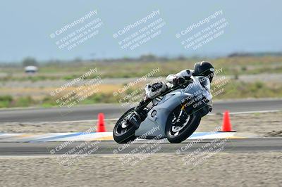 media/Apr-18-2025-TrackDaz (Fri) [[45f5874c44]]/B Group/Session 2 (Turn 7)/